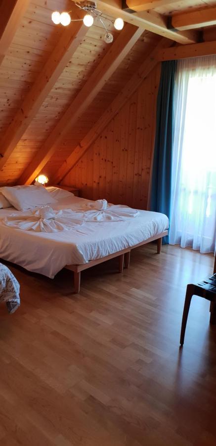 Al Sentiero Di Charly Bed & Breakfast Tarvisio Exterior photo